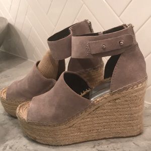 Dolce vite wedges